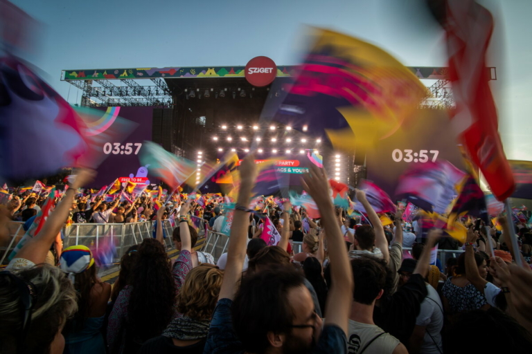 Sziget Fesztivál zászló buli Budapest