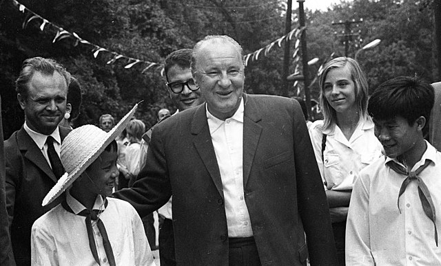 Kádár János