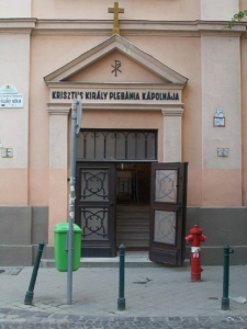 Krisztus Király-kápolna portál Józsefváros