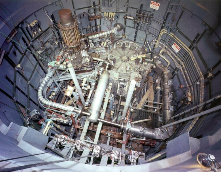 sóolvadékos reaktor