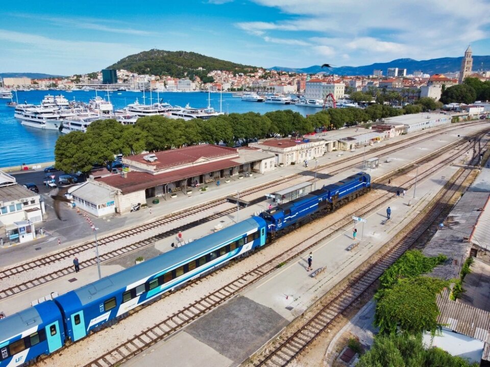Budapest Adria vasúti utazás Intercity
