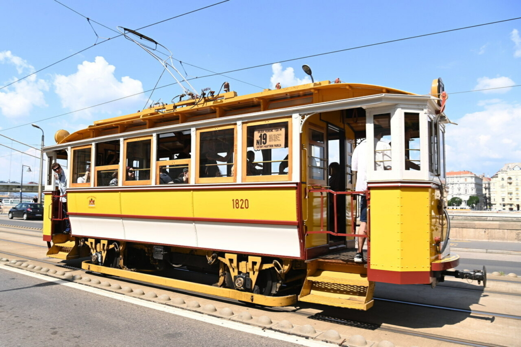 n19 nosztalgia villamos Budapest