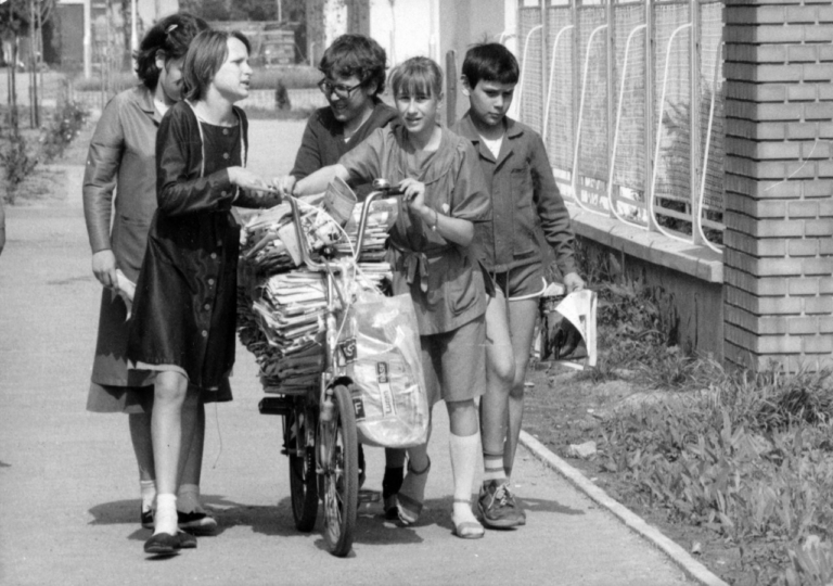 papír gyűjtés szocializmus állami feladat