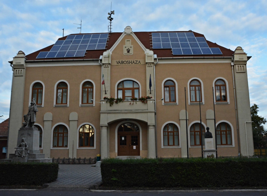 A mezőkeresztesi városháza