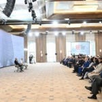Ilham Aliyev azeri elnök a Global Media Forum 2025 rendezvényen. Fotó:Anadolu