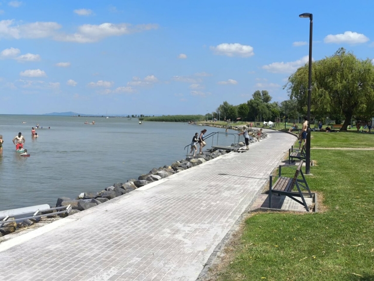 Balatonmáriafürdő strand (1)