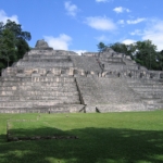 Caracol Belize maja király sír