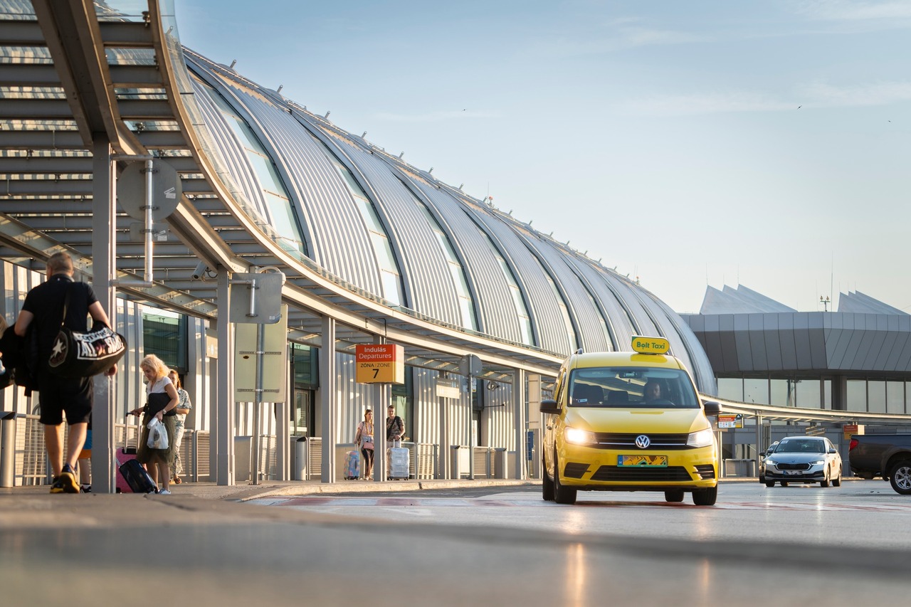 Budapest Airport repülőtér (1)
