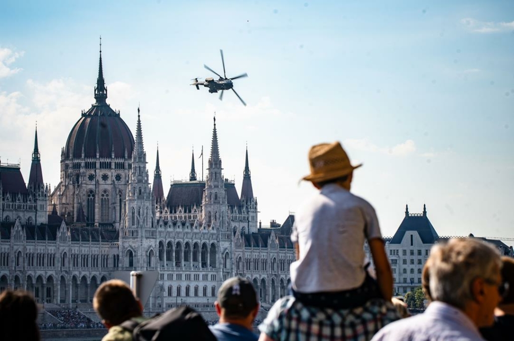 Légi parádé Budapesten augusztus 20-án