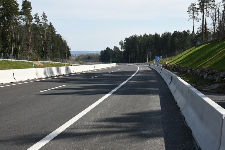 ausztria s7