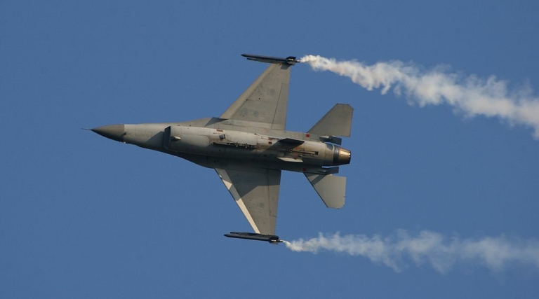 f-16-vadaszgep-romania-nato-orosz