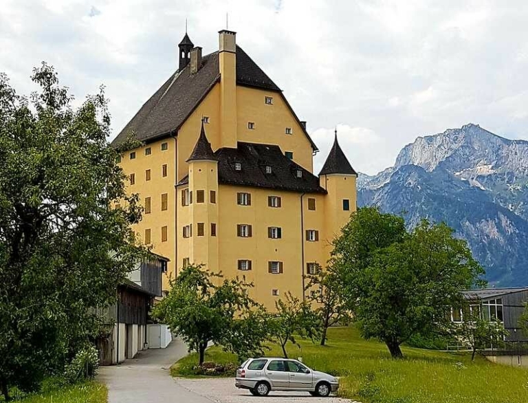 goldenstein-kolostor-osztrak-apacak (1)