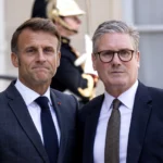Franciaország kormány bukás Emmanuel Macron Keir Starmer