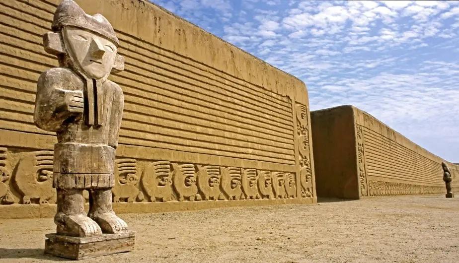 Peru partvidékének csodái Trujillo. Chan Chan