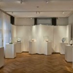selyemút porcelánjai dehua fehér porcelán kiállítás budapesten