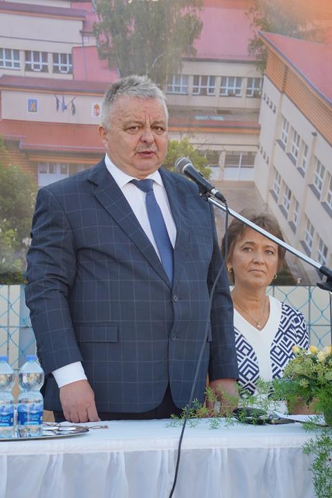 Takács Károly Oroszlány polgármestere Mohamed