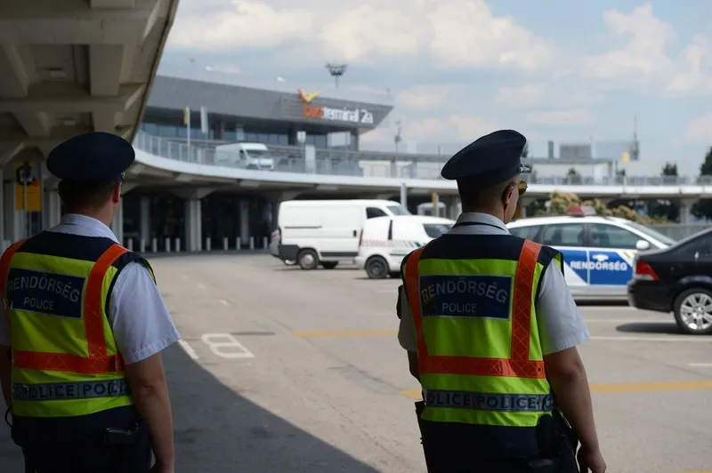 budapest-airport-repuloteri-rendorseg