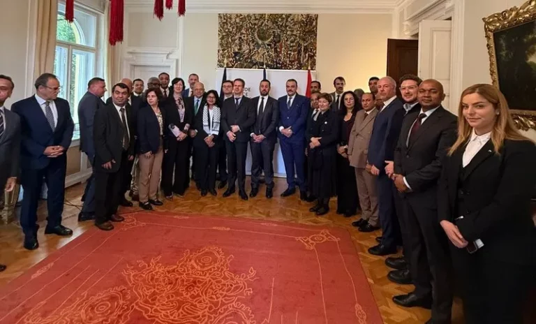 budapesti nagykövetek palesztina elismerés