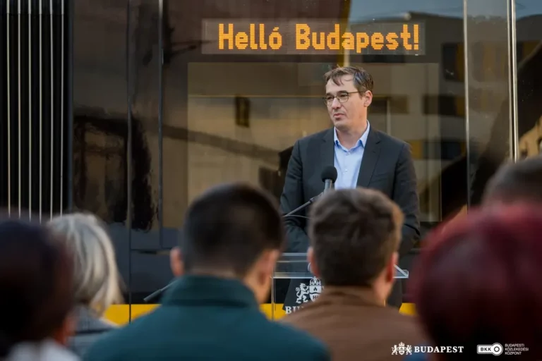 CAF villamos Karácsony Gergely Budapest