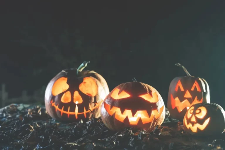 Zebegény Halloween tökfaragás polgármester tiltás