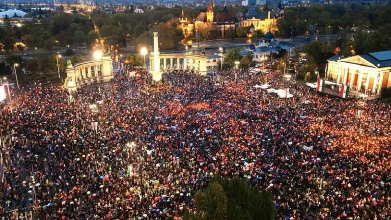 magyar-peter-nemzeti-menet-budapest tisza
