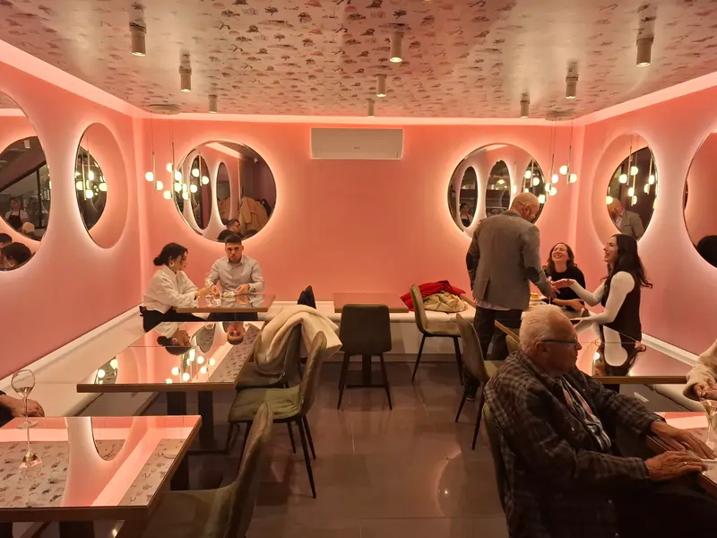 Málna The pastry shop Magyarország legjobb cukrászda Budapest