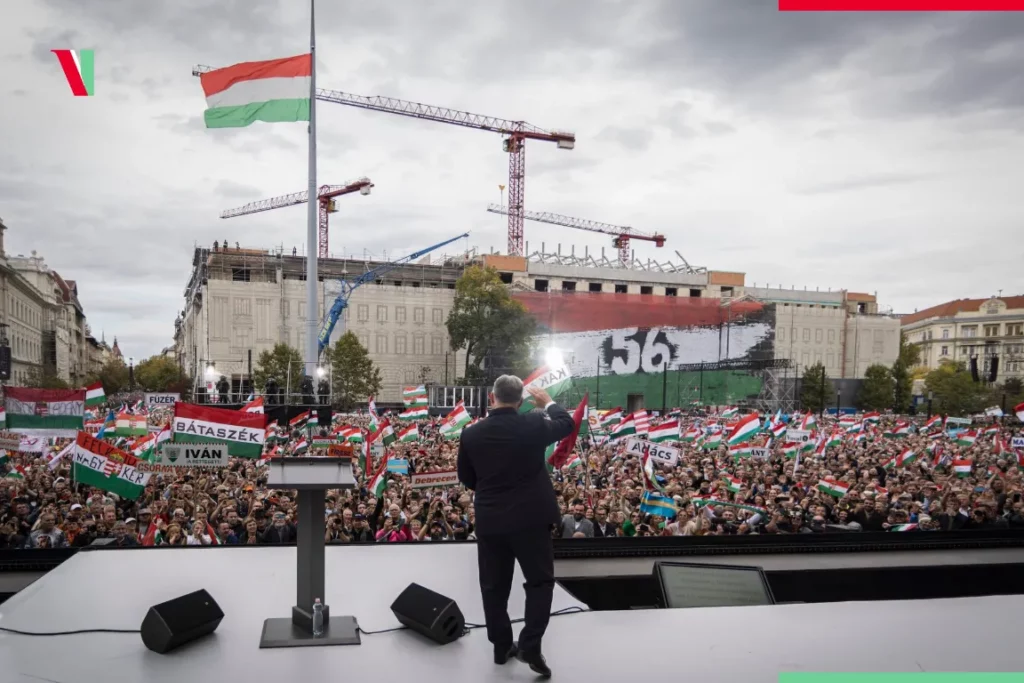 Orbán Viktor köszönti övéit