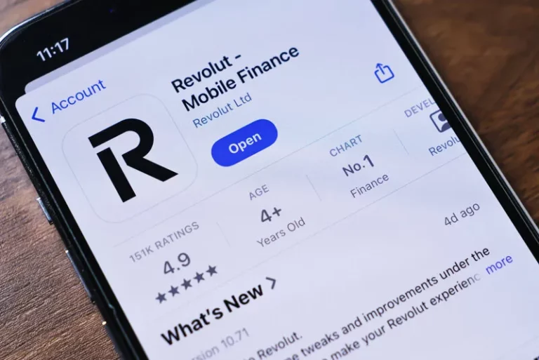 revolut-magyarorszag-terjeszkedes-allashirdetesek