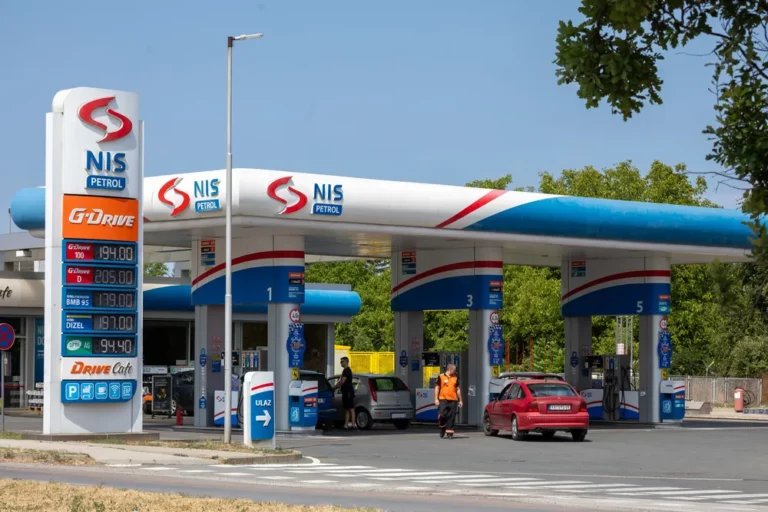 Szerbia üzemanyag NIS