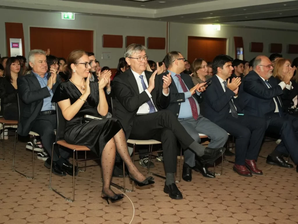 azerbajdzsán győzelmi nap budapest