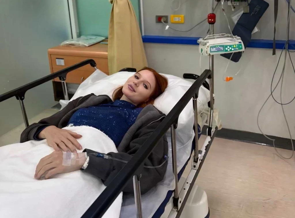 Miss Universe-Kincso Dezsenyi