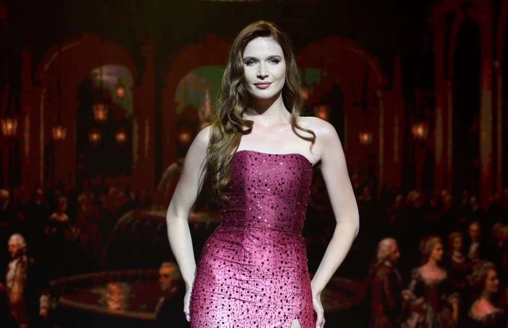 Miss Universe-Dezsenyi Kincso