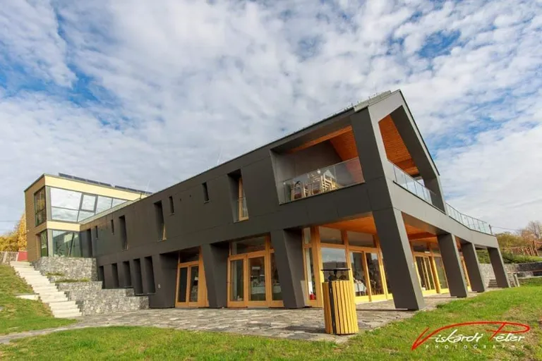 Panorámás magyar turistaház lett az év legjobbja