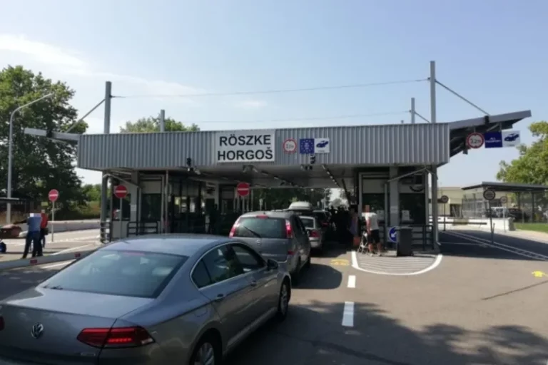 roszke-szerbia-magyar-diakok