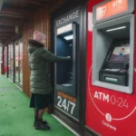 Új, éjjel-nappal működő valutaváltó automata jelent meg Budapest belvárosában!