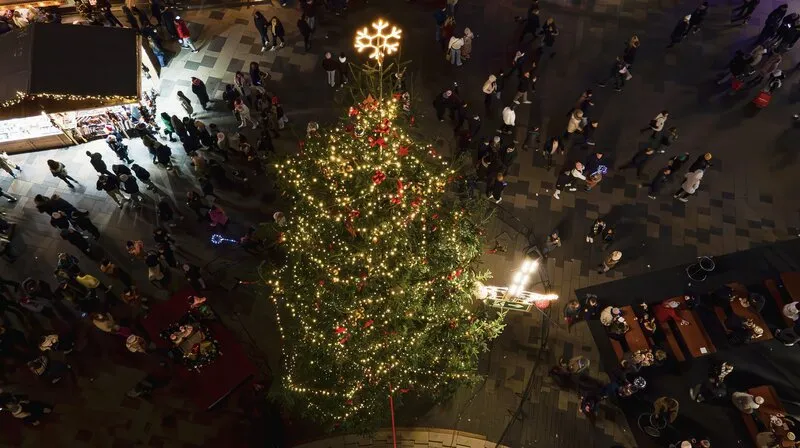 vorosmarty-classic-xmas-karacsonyi vasar budapest