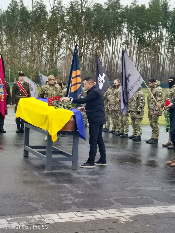 Zsidó származású magyar honvédot temettek Ukrajna hőseként