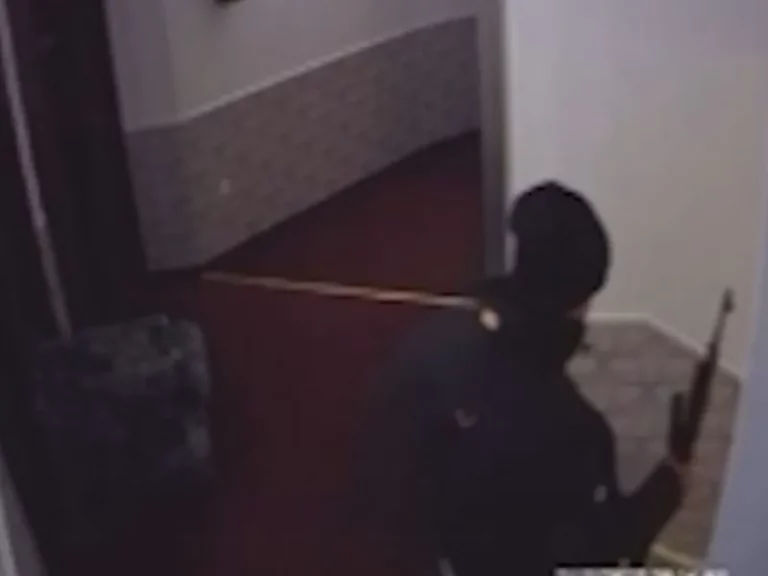 AK-47 gépfegyver lopás budapesti hotel rendőrség