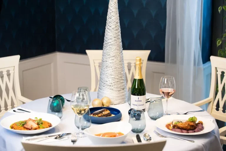 Top karácsonyi ajánlatok Budapesten: Ünnepi menüsorok és elviteles lakomák a város legjobb éttermeiből