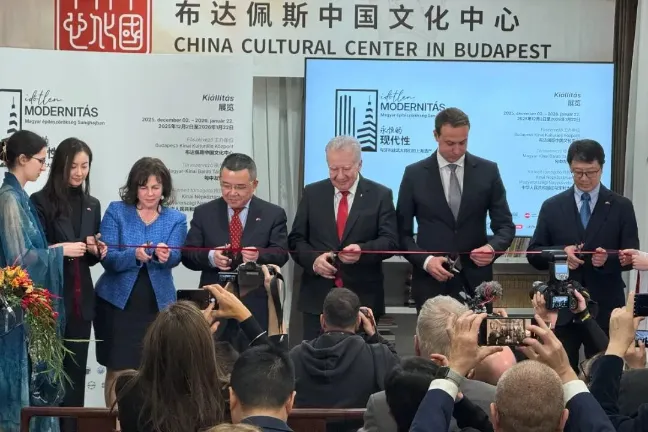 Sanghaj magyar arcát mutatja be az új budapesti kiállítás