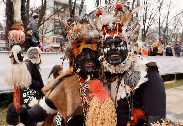 Surva Fesztivál félelmetes bolgár maszkok