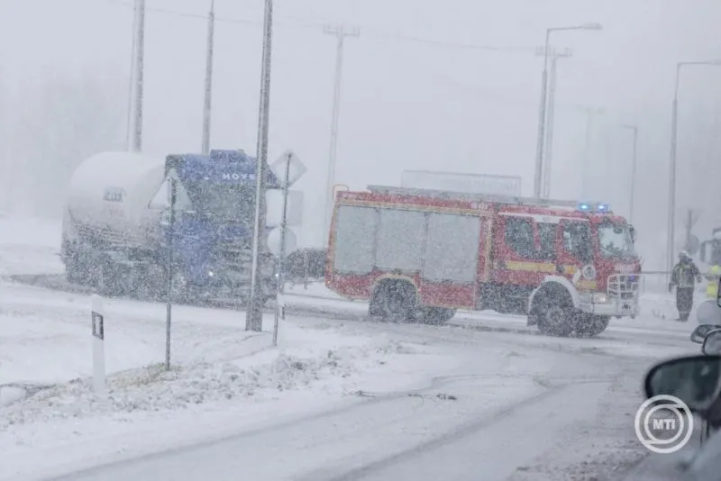 hóhelyzet havazás közlekedés időjárás hévíz
