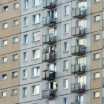 tömbház magasház toronyház panel