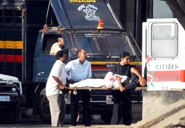 Idő magyar professzor mentősofőr