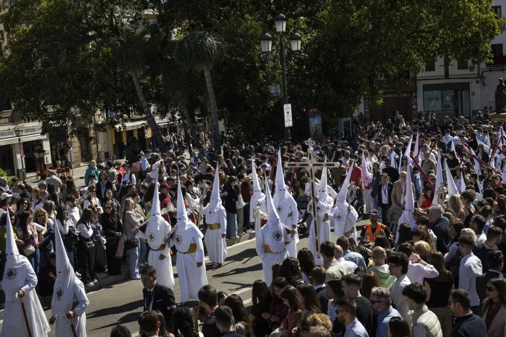 triana híd sevilla húsvét