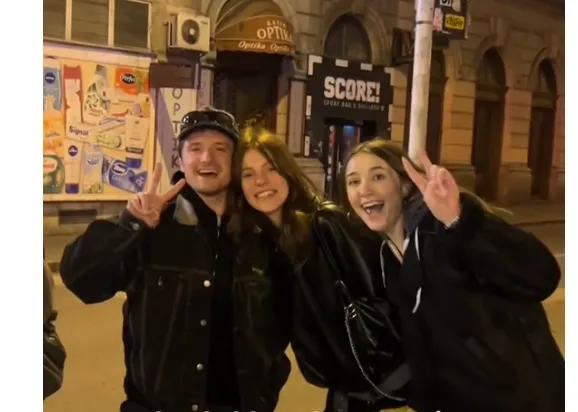 Az Éhezők Viadala sztárja Magyar Pétert ünnepli