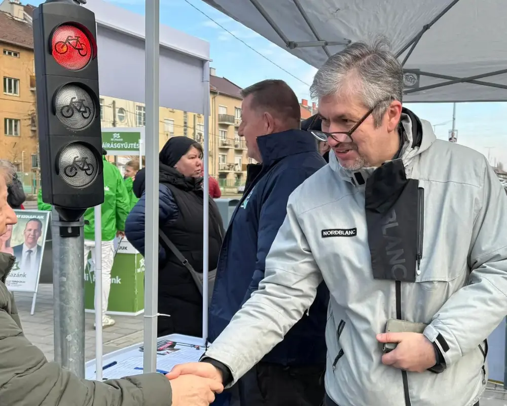 Hadházy Ákos alapítvány Hatvanpuszta zebrák korrupció