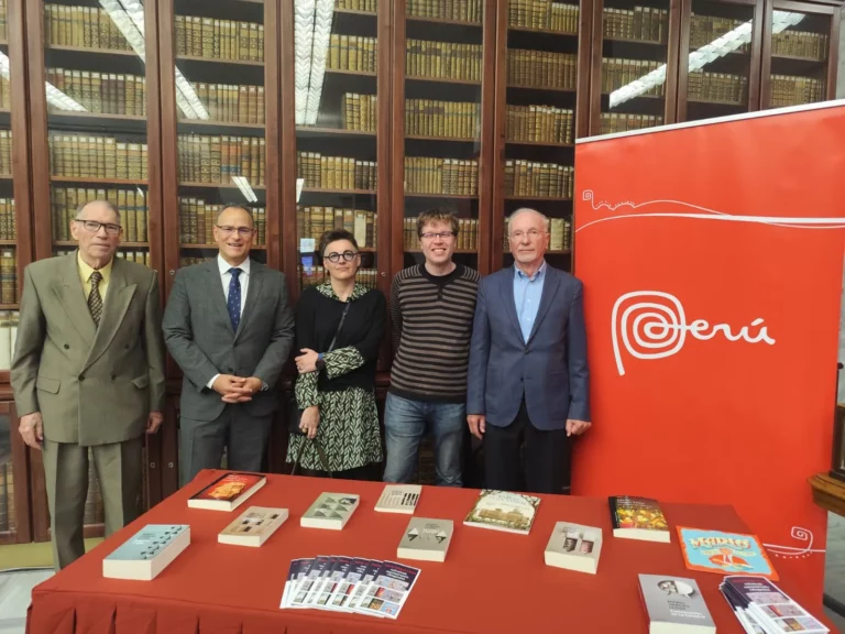 Mario Vargas Llosa Peru Budapest irodalom