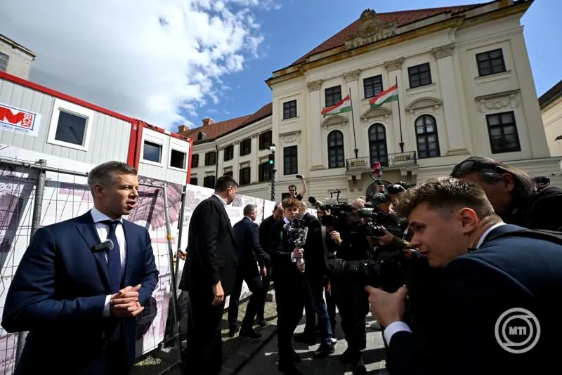 karmelita kolostor magyar péter