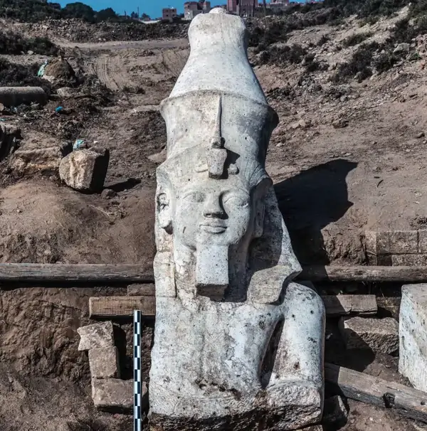 Egyiptom II. Ramszesz fáraó régészet szobor